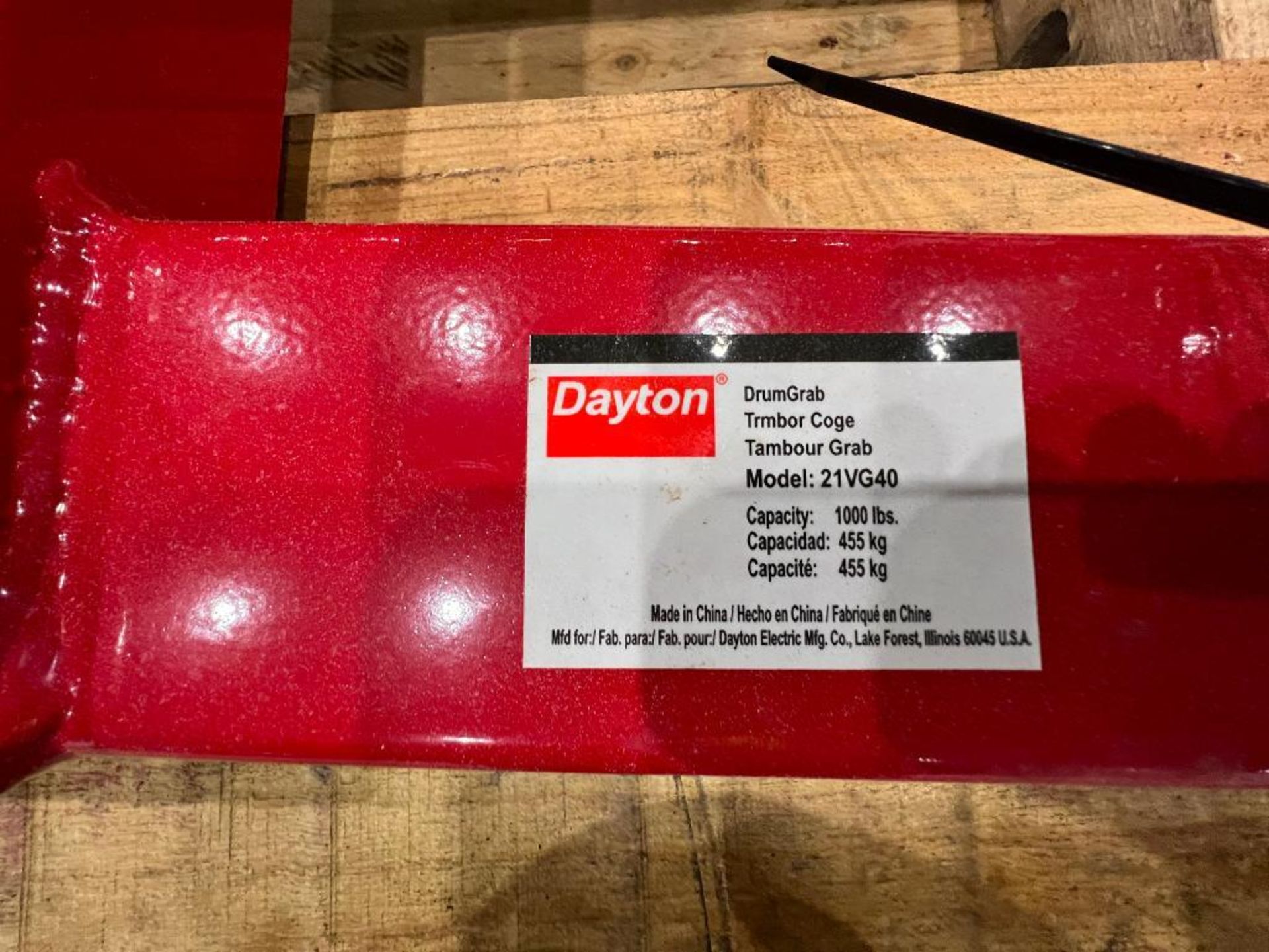 Dayton forklift barrel lift - Image 2 of 2