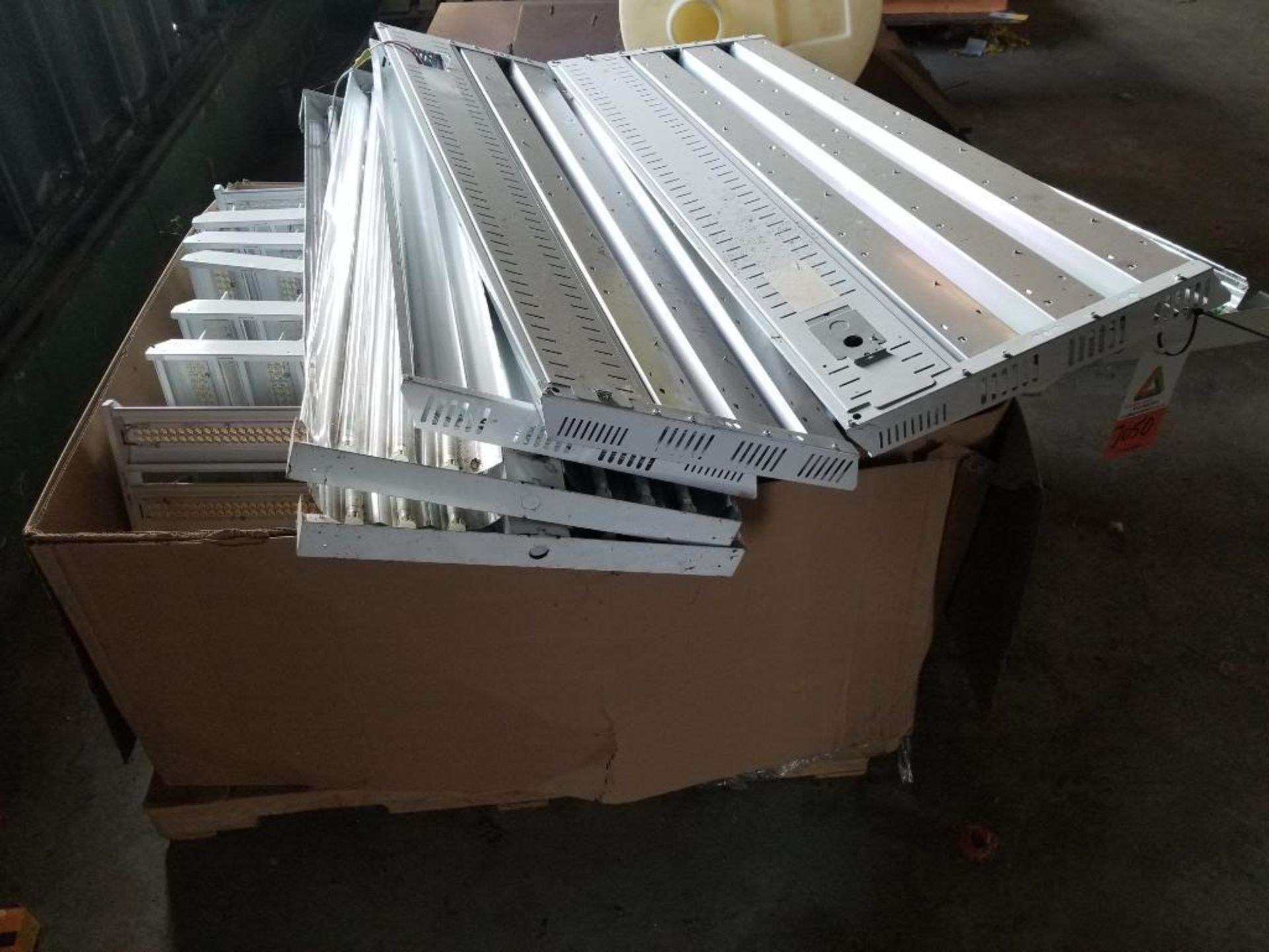 pallet of assorted lighting hoods - Image 2 of 4