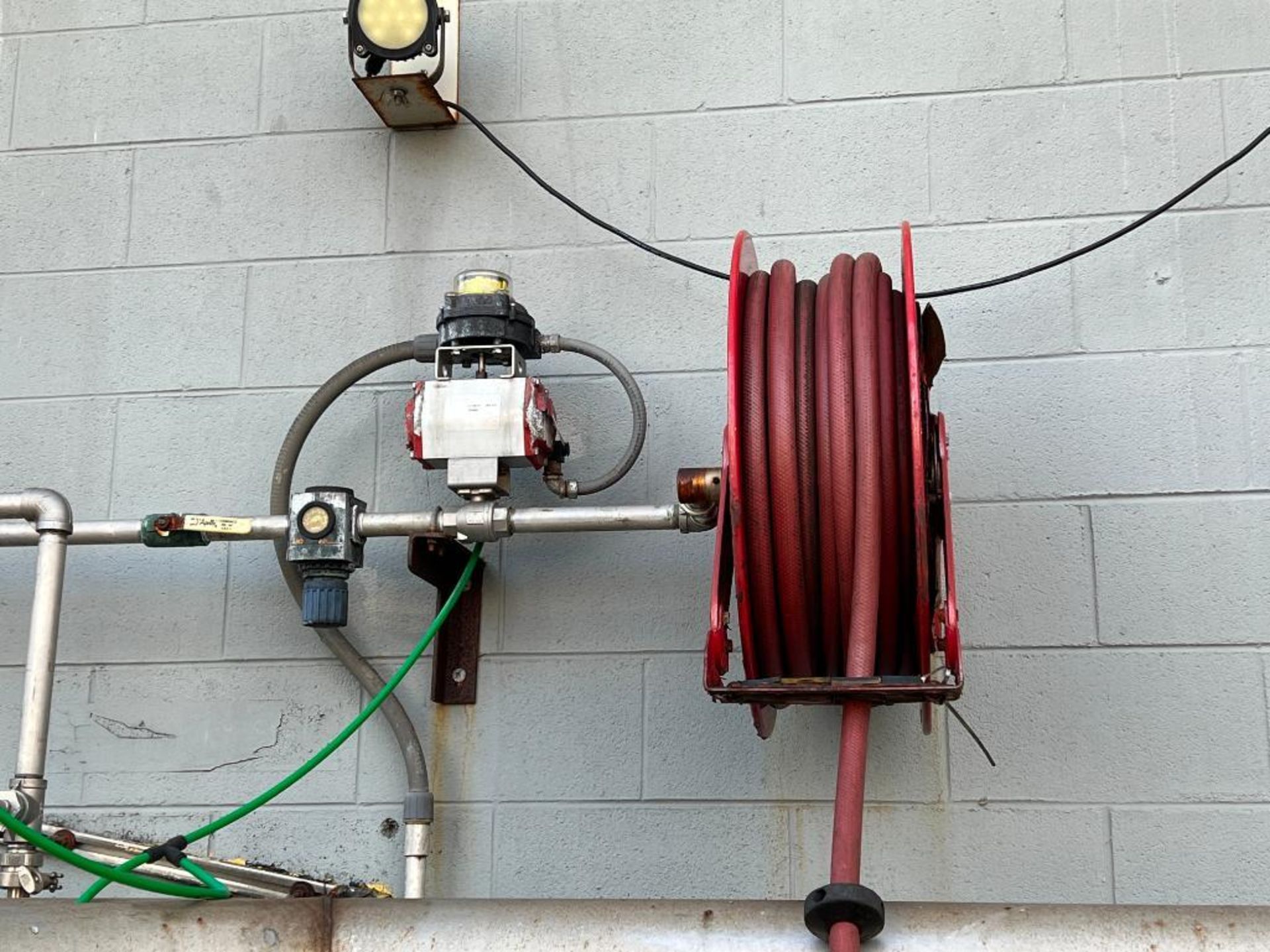 (2) Reelcraft hose reels with pneumatic hoses, includes valves and actuators - Image 6 of 7
