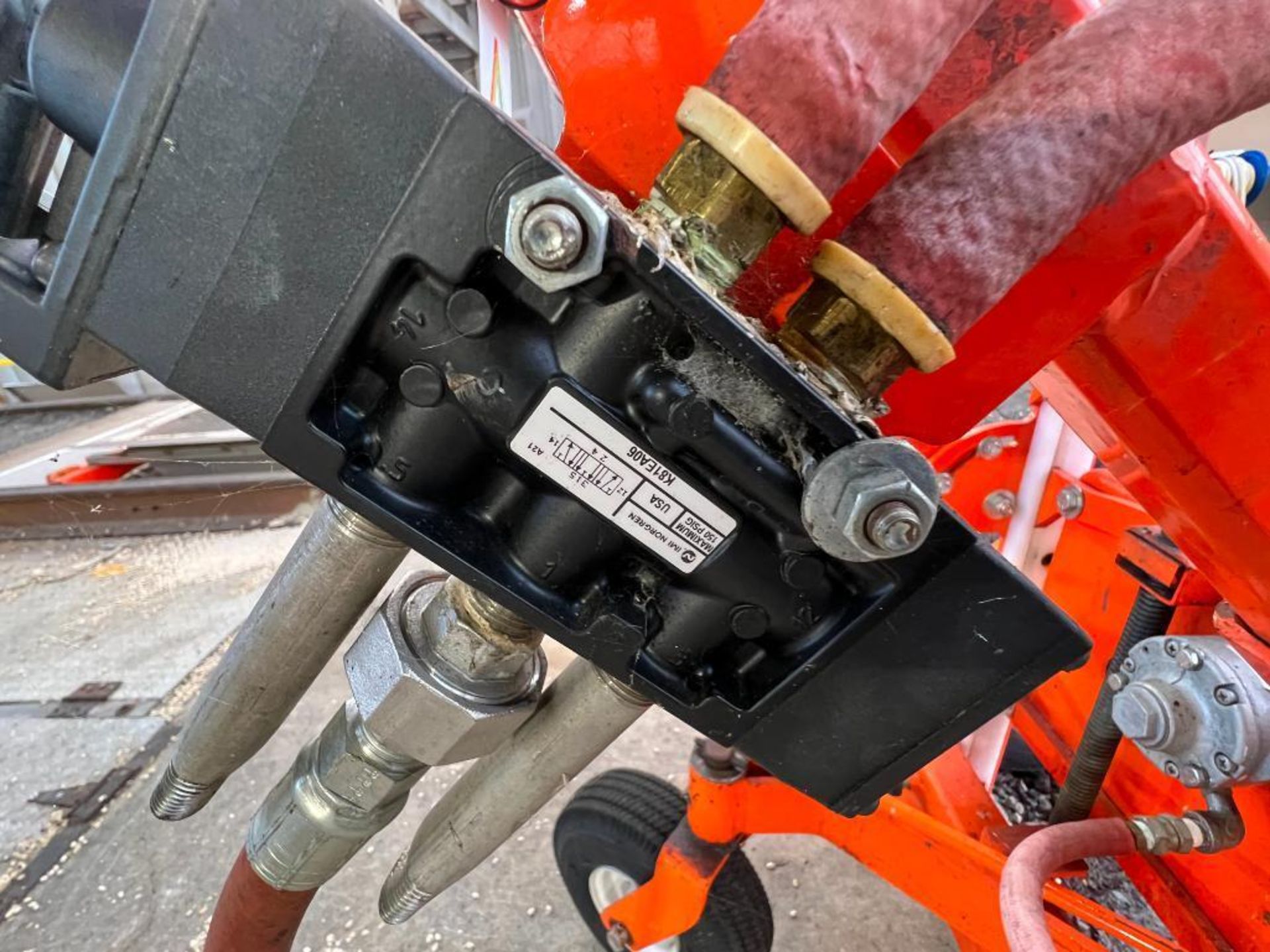 Martin rail gate valve opener - Image 5 of 7