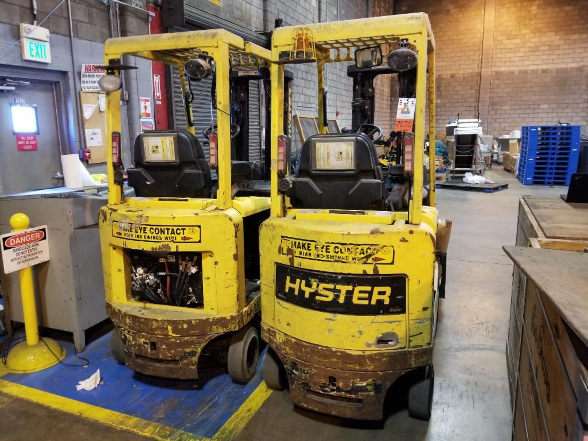 (1) Yale forklift, (1) Hyster electric forklift, model E35Z, needs repair, no battery, and (1) Hyste - Image 10 of 21