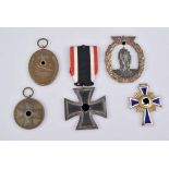 Los 5 Orden, WKII 1 Ehrenkreuz der Deutschen Mutter, 1 Deutsches Schutzwall Ehrenzeich