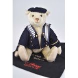 STEIFF Teddybär Kapitän Teddybear Kapitän 1910, exklusiv für Steiff North America,