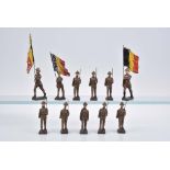 LINEOL 11 Aufstellfiguren Belgische Soldaten, M.h., H 6 cm, darunter Soldaten im Marsc