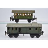 MÄRKLIN 2 Personenwagen 1751 und 1754, S 0 Blech, Gepäckwagen, grün, 2 ST und 4 AT,