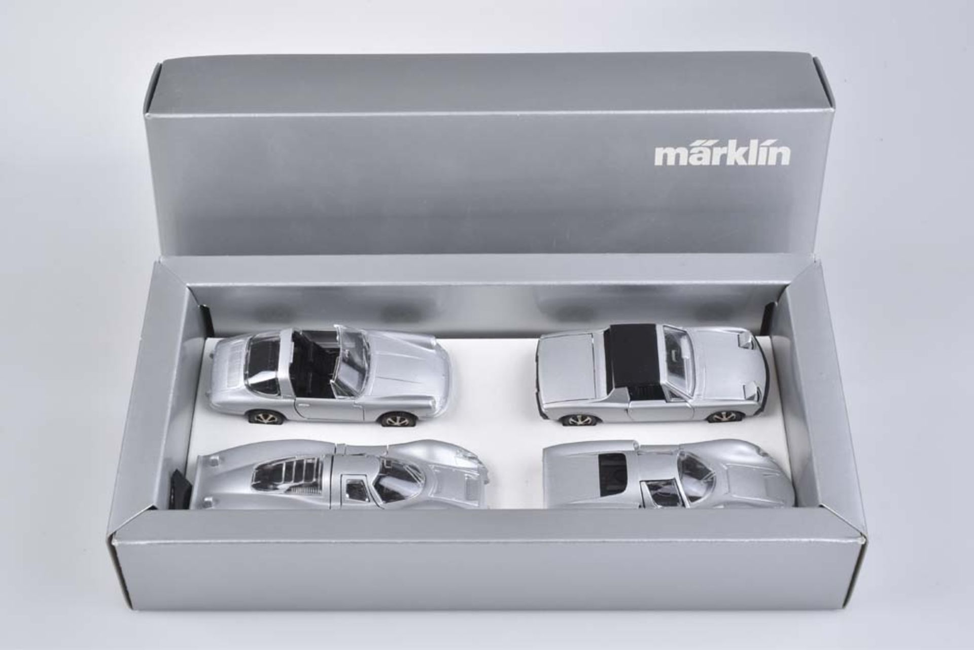 MÄRKLIN 4 Modellautos vierteiliges Porsche-Set, silber, M 1:43, Museums Edition von 1