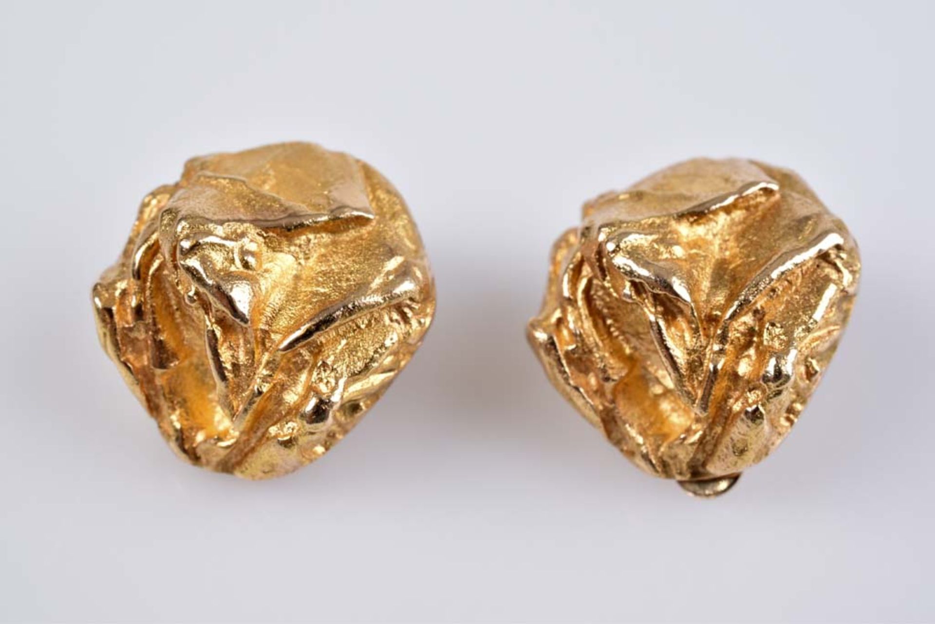 Paar Gold-Nugget Ohrclips - Goldschmiedeanfertigung GG 585, 10,9 g, D ca. 15 mm, mit M