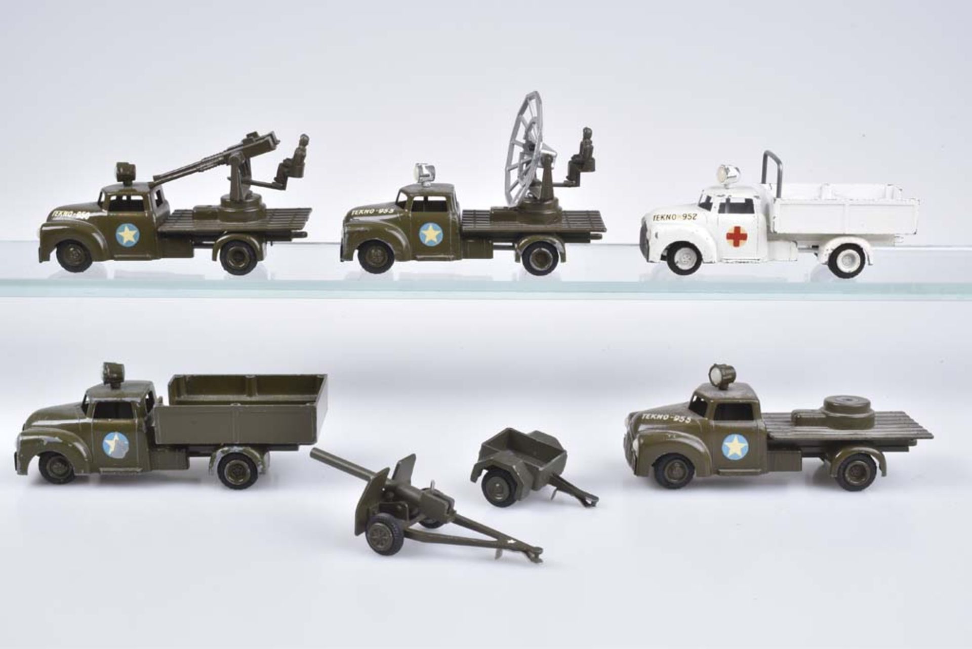 TEKNO 7 Militärfahrzeuge Denmark, 50er - 60er Jahre, Metall/ Kunststoffteile, grün/s
