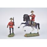 DURSO 2 Mounties in roter Uniform M.h., 7 cm, 1 Mountie zu Pferd, leichte Masserisse,