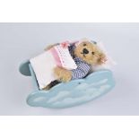 STEIFF Teddybär mit Wolkenschaukel Teddy bear with a cloud cradle, limitierte Auflage