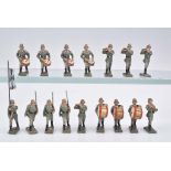 LINEOL 16 Aufstellfiguren M.h., 6 cm Serie, darunter 3 Soldaten im Marsch mit Torniste