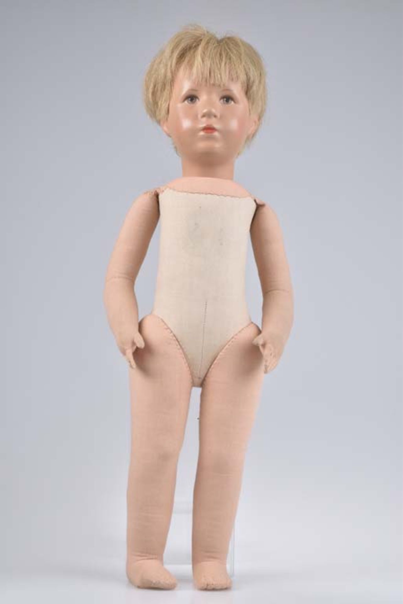 KÄTHE KRUSE Puppe Junge, 1960er Jahre, Kunststoffkopf, dunkelblonde Echthaare, gem. g - Bild 2 aus 4