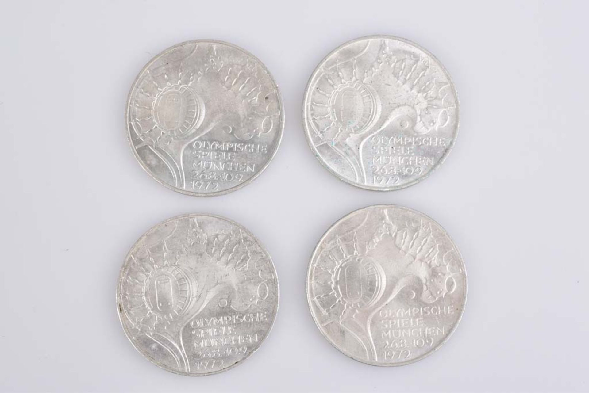 Los 4 deutsche Silbermünzen/ Gedenkmünzen, Bund 10 DM Olympia-Serie IV DFGJ