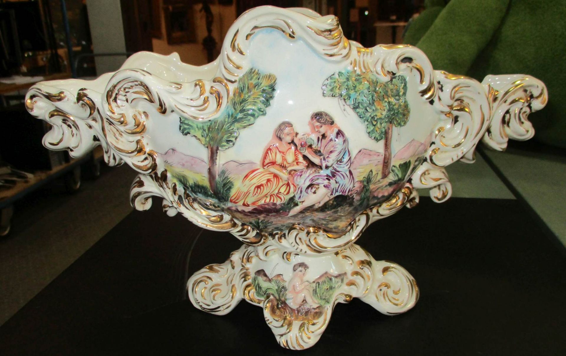 Schale und Amphorenvase "Capodimonte" - Bild 8 aus 11