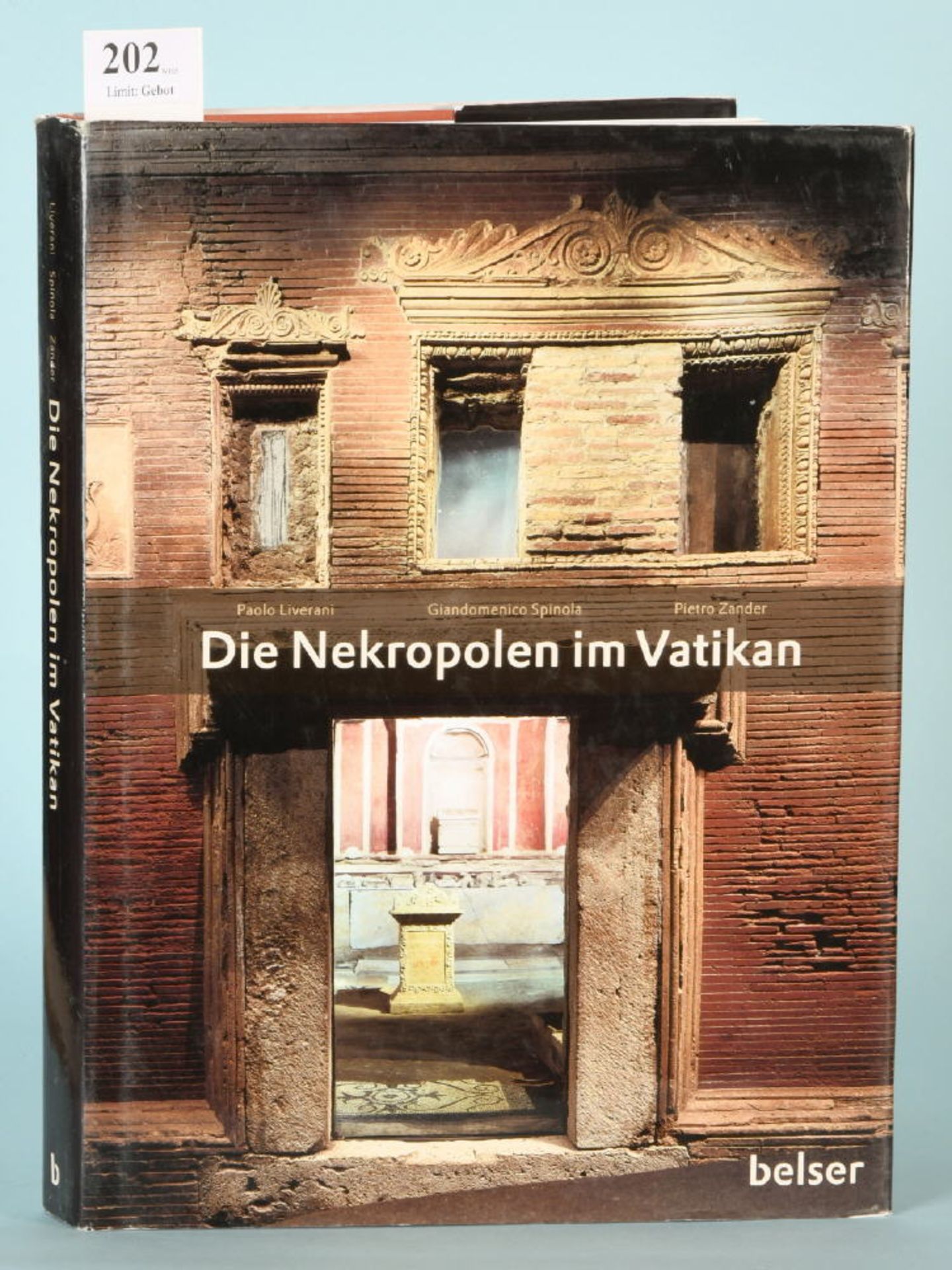 Liverani, Paolo u.a. "Die Nekropolen im Vatikan"