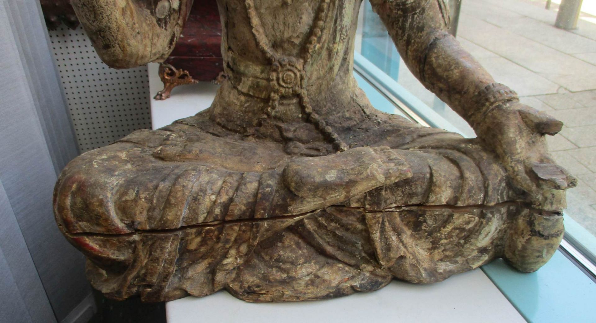 Sitzender Buddha - Bild 5 aus 10