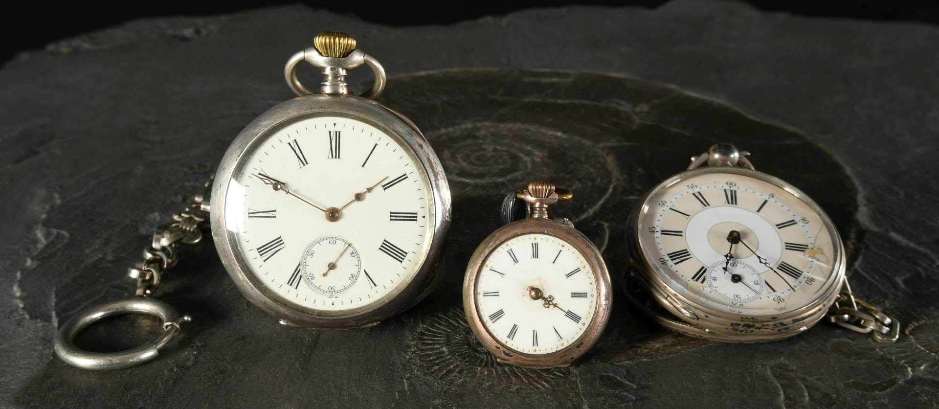 Herrentaschenuhren, 2 Stück und 1 Damentaschenuhr