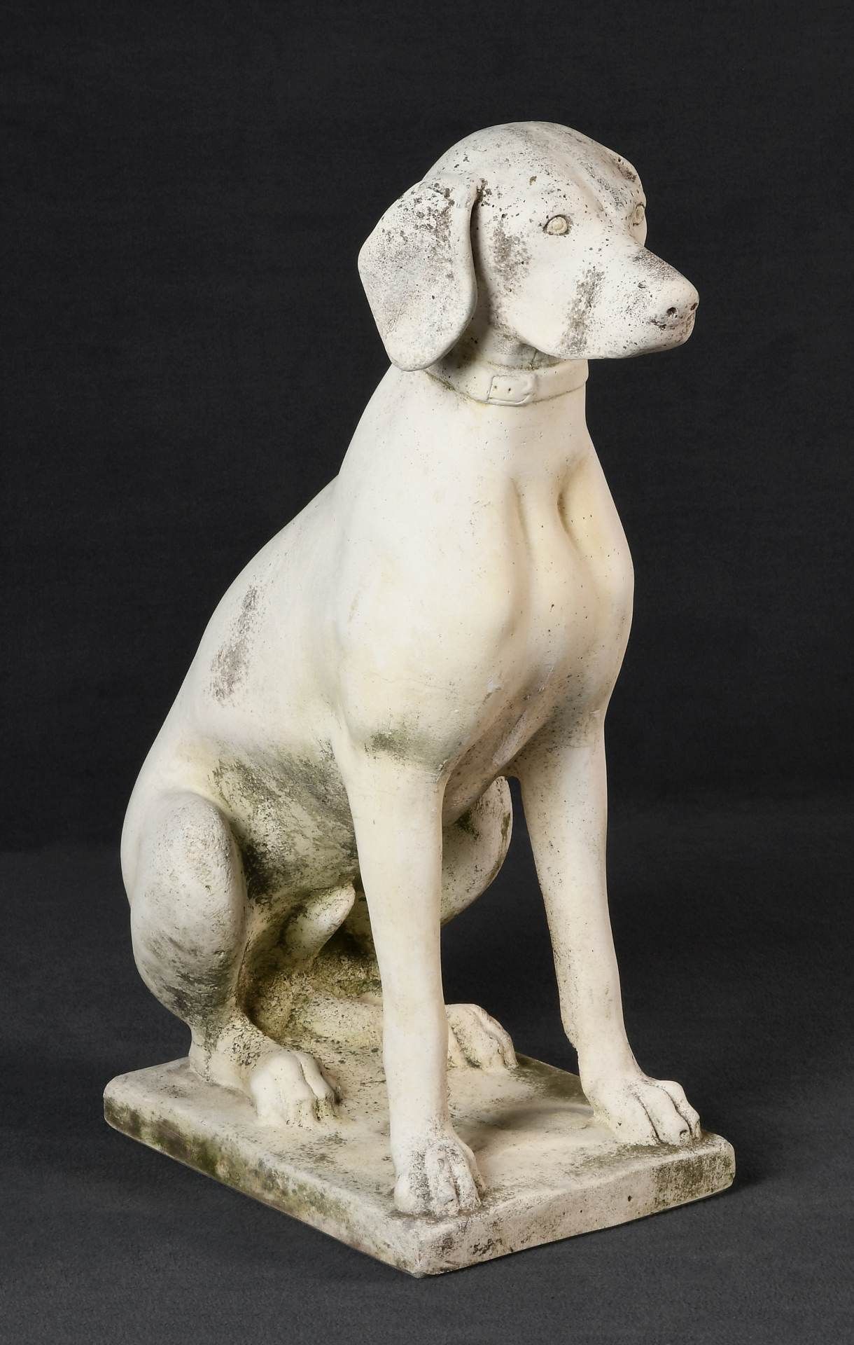 Gartenfigur - Sitzender Hund