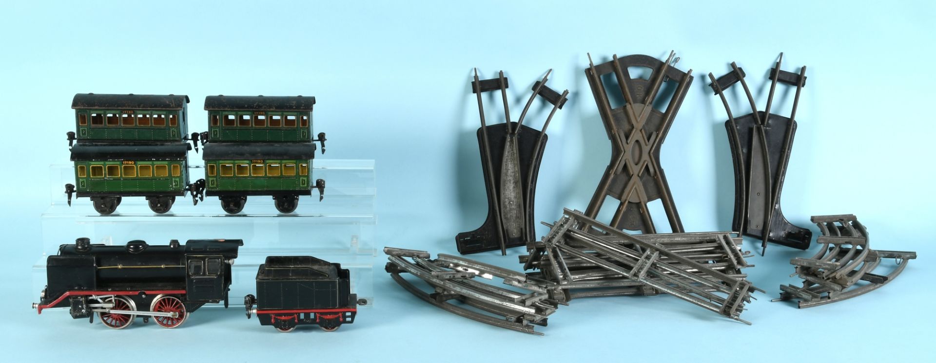 Märklin - Dampflok mit Tender und 4 Personenwagen