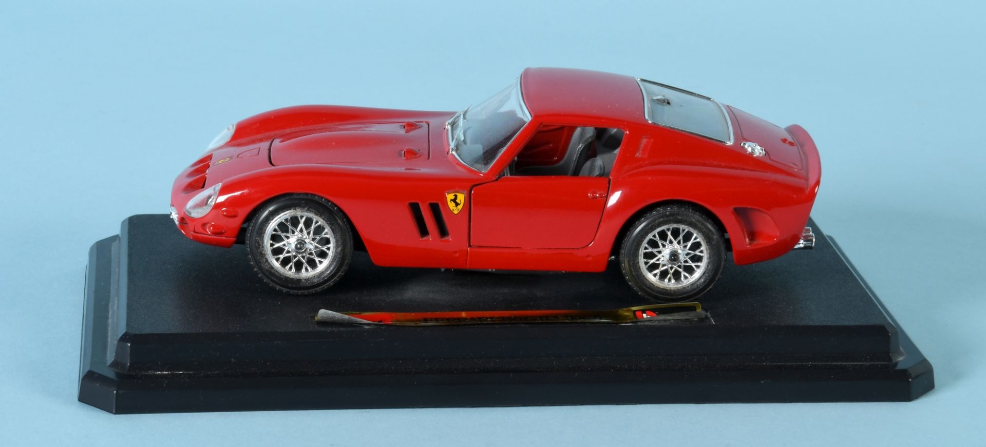 Bburago - Modellauto "Ferrari 205 GTO (1962)"