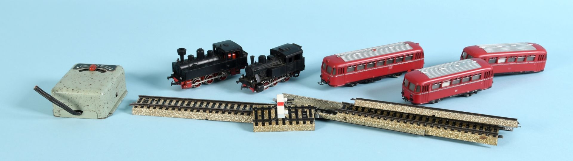 Märklin - Schienenbus mit 2 Tenderloks