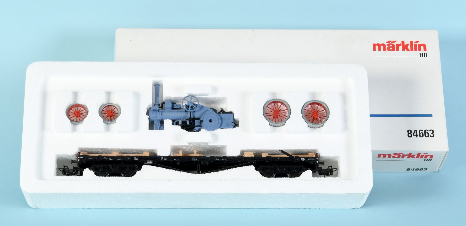 Märklin - Flachwagen mit Ladegut Lokomobile, Nr. 84663