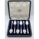Set of Northern Goldsmiths boxed silver spoons excellent condition 66g