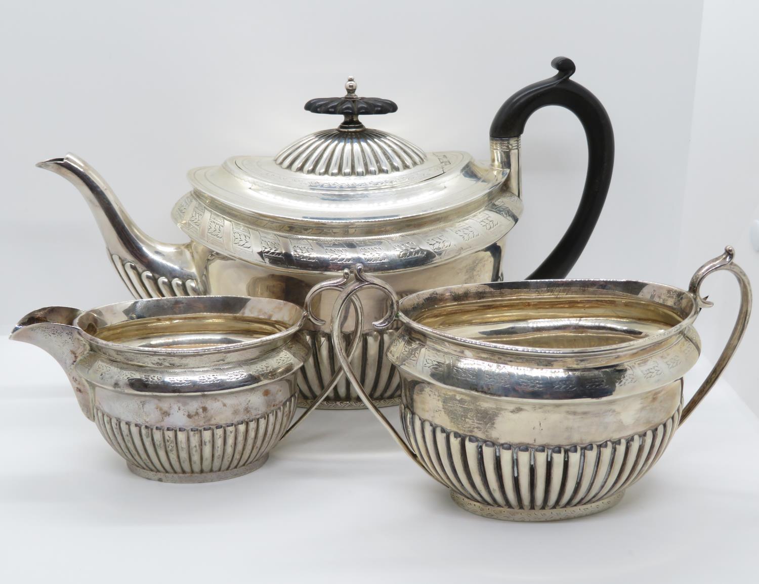 Walker and Hall HM silver tea set 3 pieces 1066g