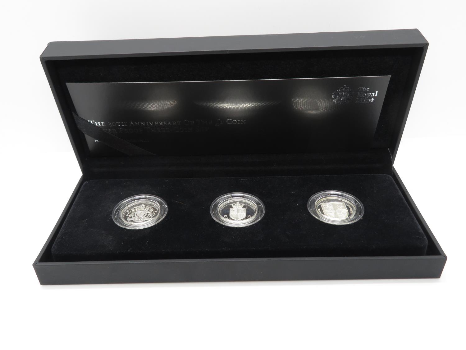 30th Anniversary of £1.00 silver proof 3x coin set