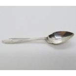 Art Deco grapefruit spoon Thomas Bradbury and Sons 1935 Sheffield