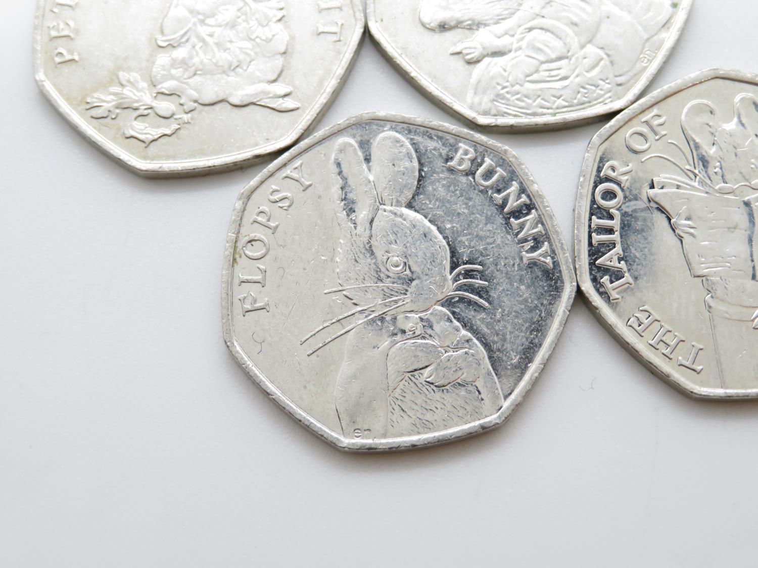 1 set of 2018 Beatrix Potter 50p coins including rare Flopsy Bunny - Bild 2 aus 2