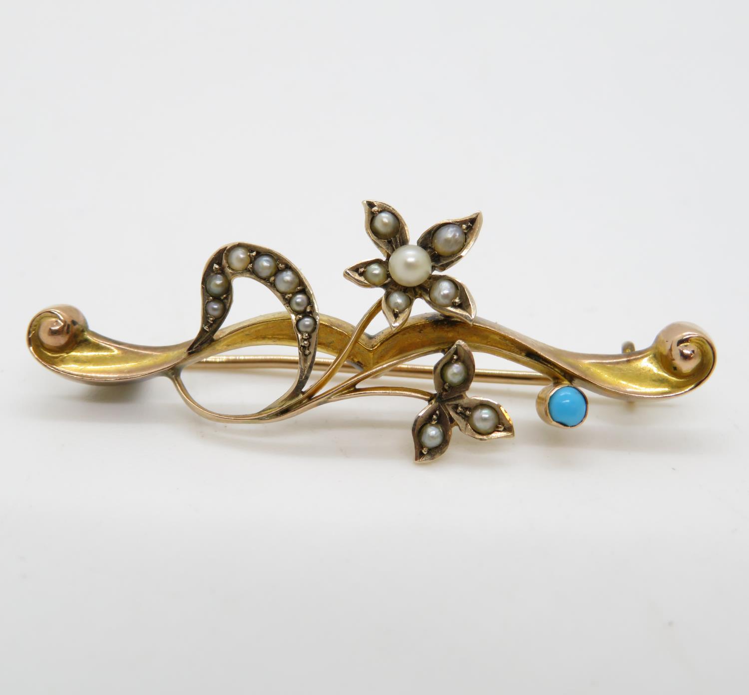 Victorian 9ct gold brooch set with turquoise and pearls in fitted case