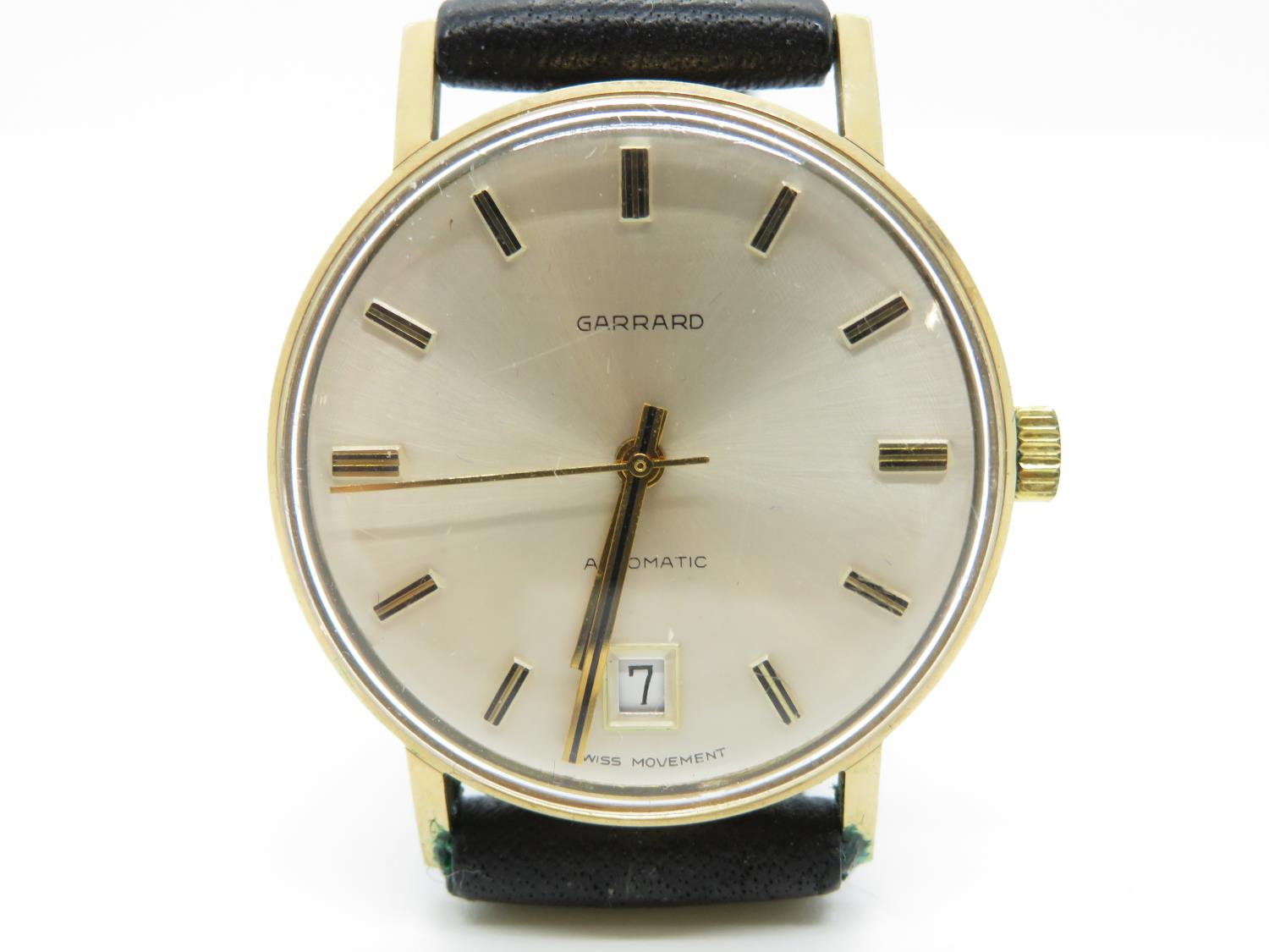 Garrard and Co. Ltd. 9ct gold heavy gauge watch engraved to back plate - fully working - in original - Image 2 of 3