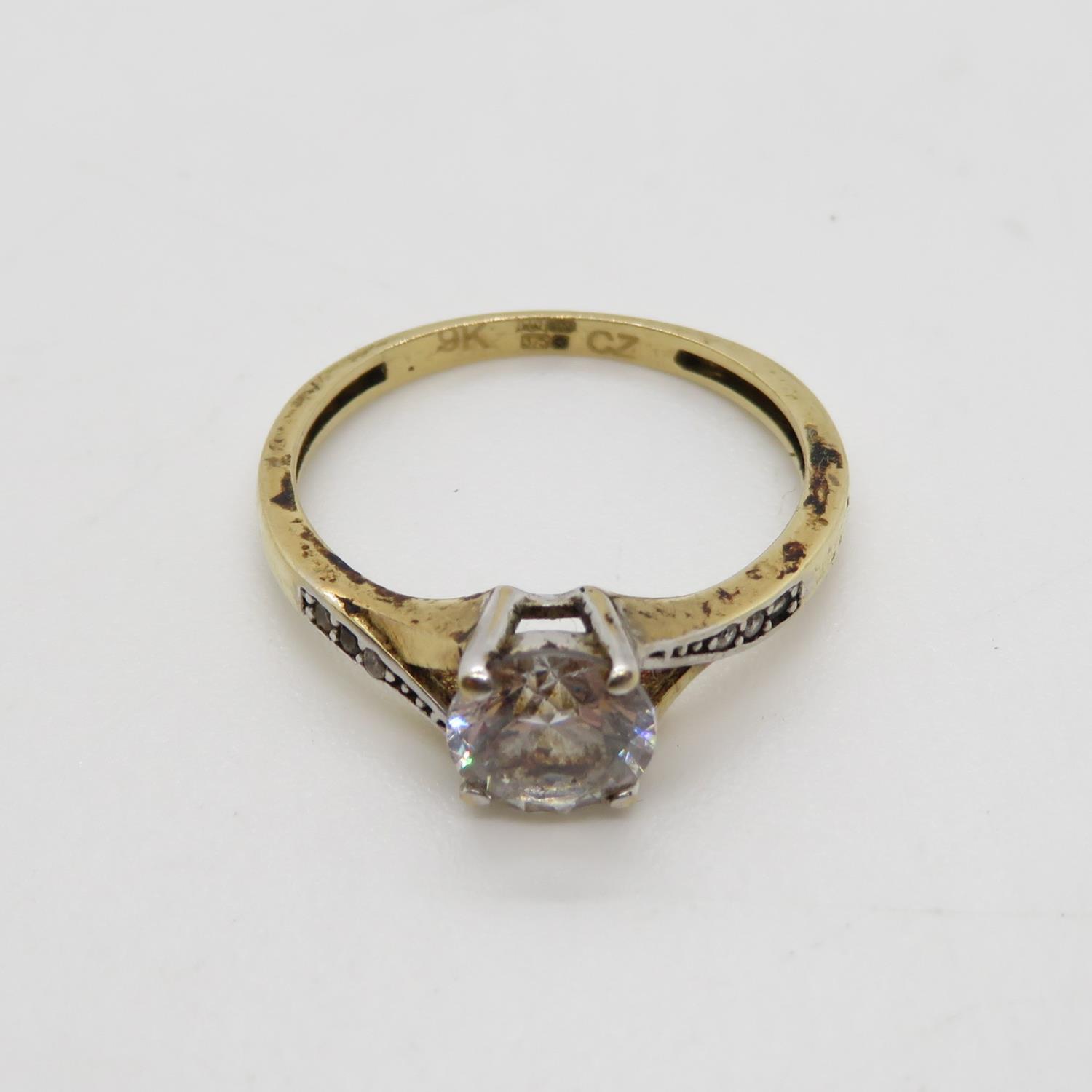 1.5g 9ct gold and CZ ring size J - Bild 2 aus 3