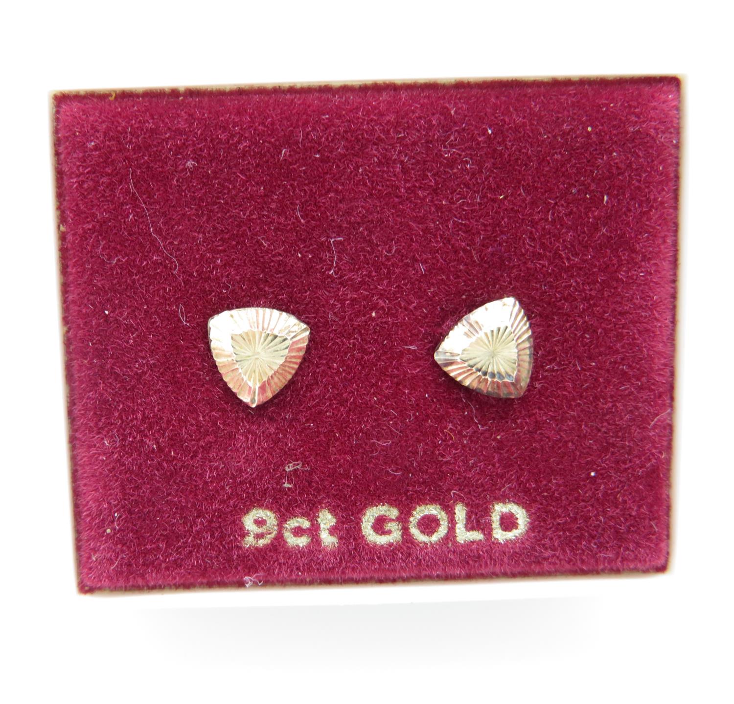 9ct gold earrings - Image 2 of 2