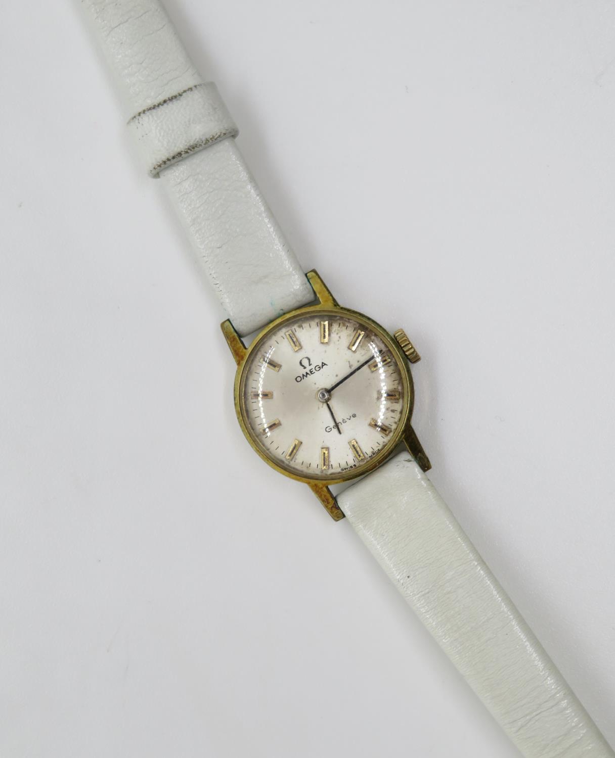 Lady's Omega manual wind watch Geneve - fully working - Image 2 of 4