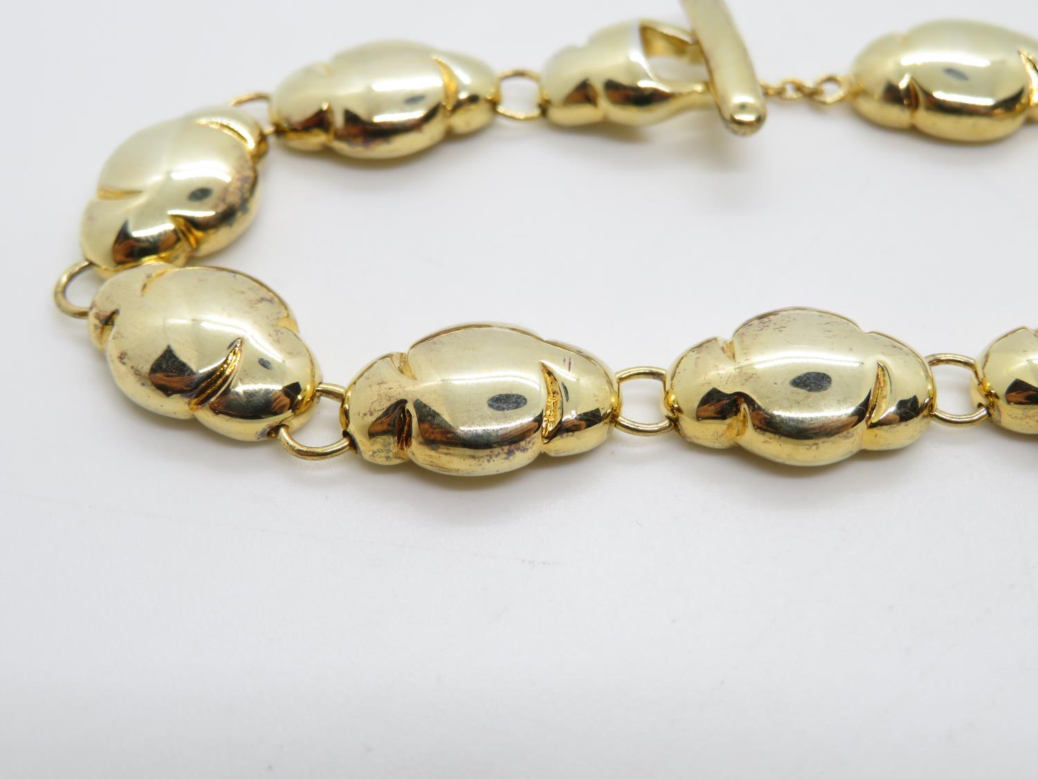 Heavy gold on silver bracelet with toggle fastener 7.5" 23g - Image 2 of 2