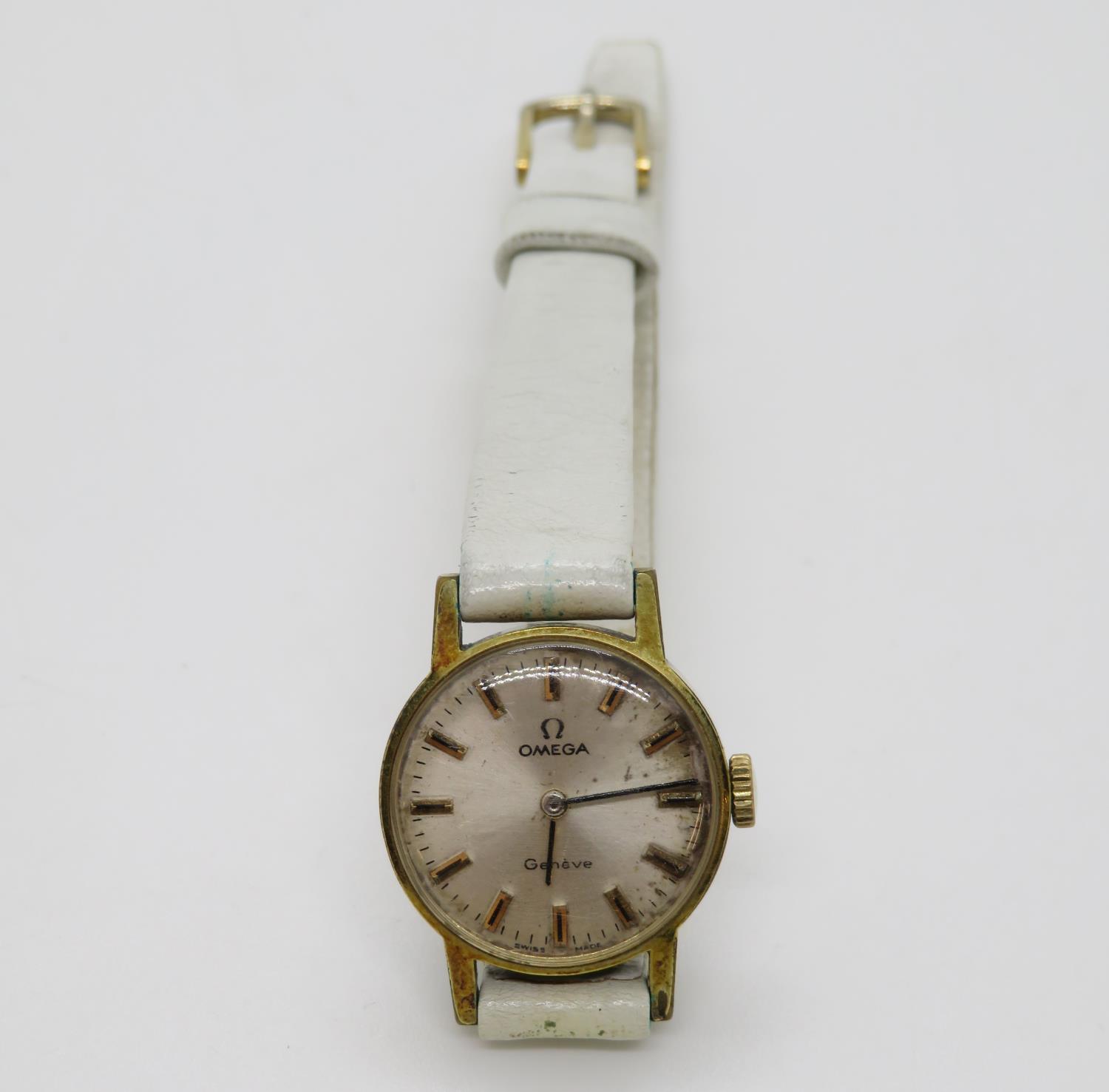 Lady's Omega manual wind watch Geneve - fully working - Image 3 of 4