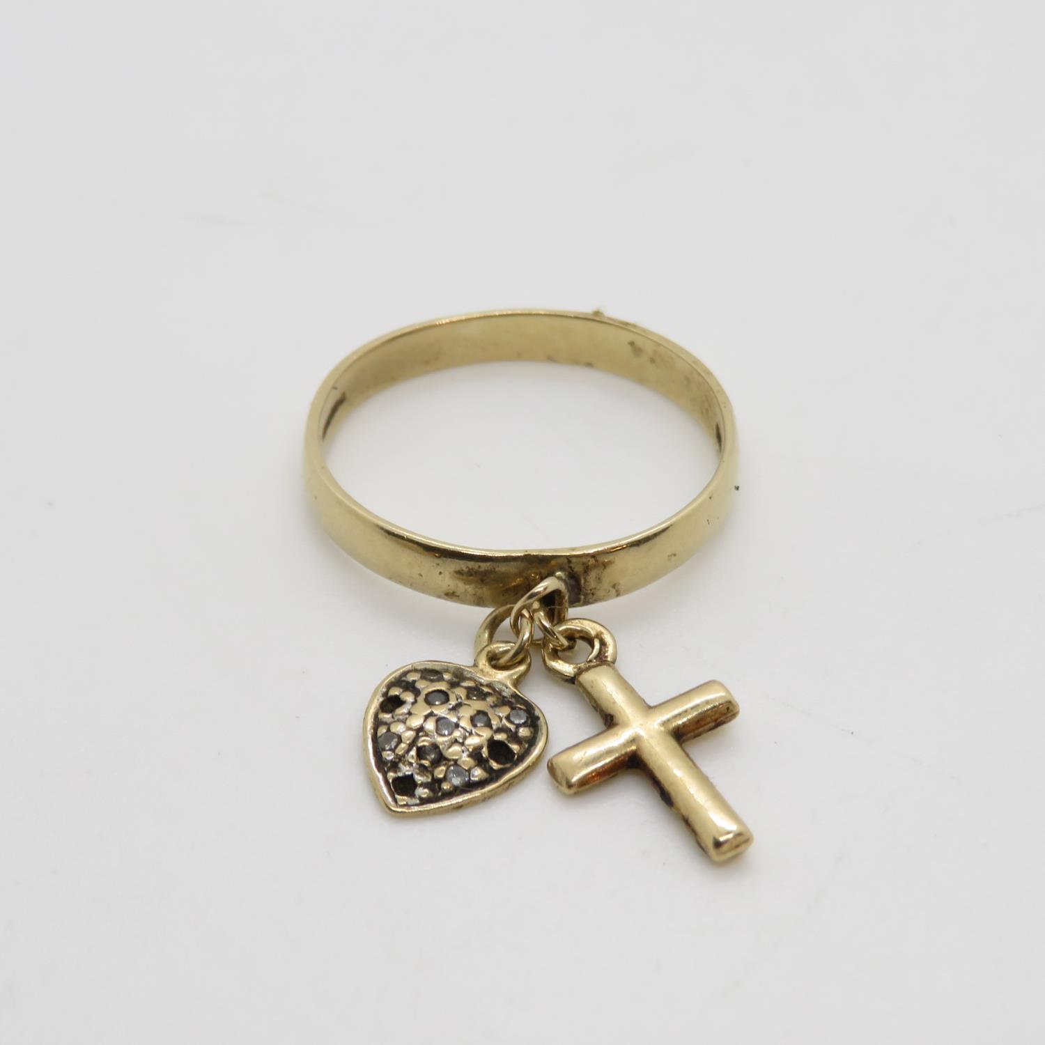 2.1g 9ct gold charm ring size N