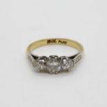 2.9g 18ct and platinum diamond ring size N - 2 outer diamonds 4mm dia. centre diamond 5mm - very