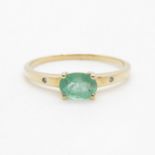 9ct gold and emerald ring size S 2g