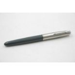 Vintage PARKER 51 Grey FOUNTAIN PEN w/ Brushed Steel Cap WRITING