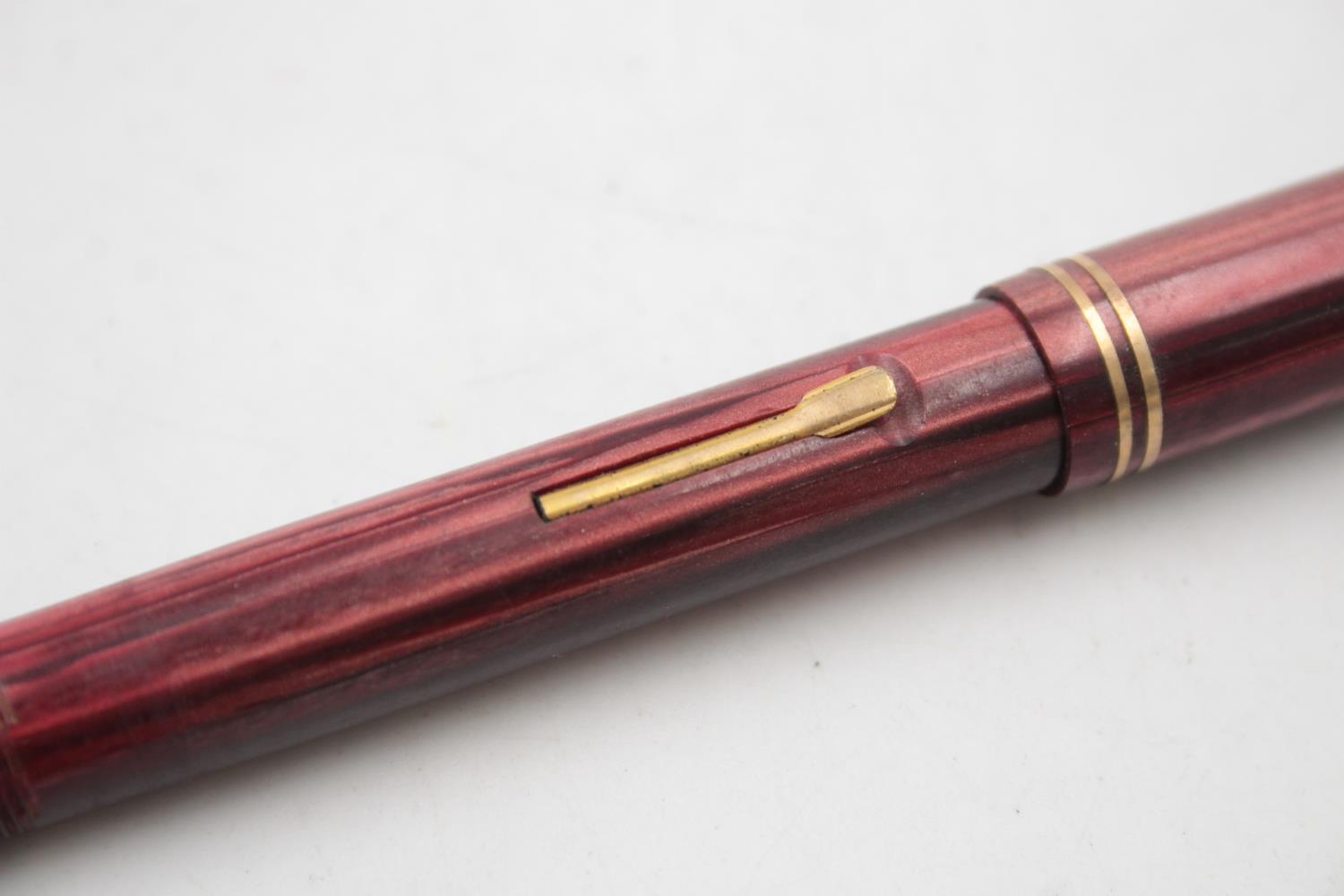 Vintage WATERMAN 503 Burgundy FOUNTAIN PEN w/ 14ct Gold Nib WRITING - Image 4 of 7