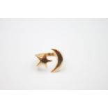 14ct gold moon and star signet style ring 4.8g Size K