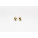 18ct Gold diamond stud earrings 1.2g