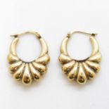 9ct gold earrings 1.9g
