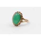 9ct gold chrysoprase dress ring size N 4.3g