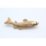 9ct gold fish brooch