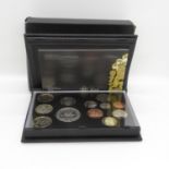 2009 deluxe coin set including rare 50p Kew Gardens - glue loose on parts of box