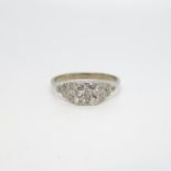 Lovely Art Deco 18ct diamond ring size P
